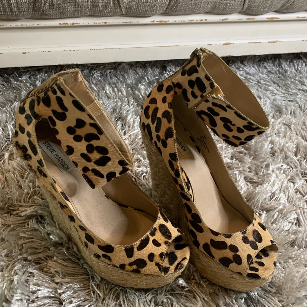 Steve Madden leopard wedge